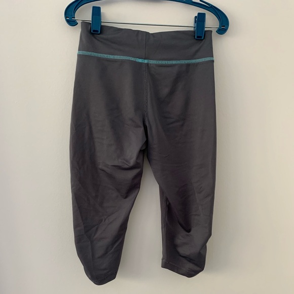 Grey capris - Picture 2 of 3